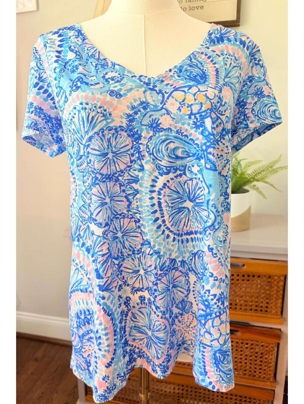 Lilly Pulitzer Etta V-neck Top "Commotion in the Ocean" Women's Size Small BLUE
